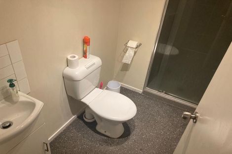 Photo of property in 194 Don Buck Road, Massey, Auckland, 0614