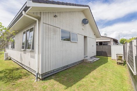 Photo of property in 4 Eyre Street, Henderson, Auckland, 0612