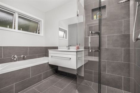 Photo of property in 10a Kendallvale Drive, Waiuku, 2123