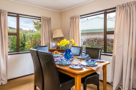 Photo of property in 7 Kathleen Place, Rainbow Point, Taupo, 3330