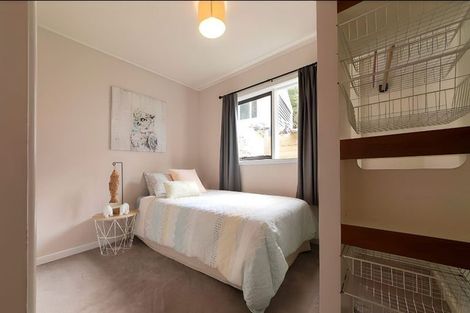 Photo of property in 65 Takahe Road, Titirangi, Auckland, 0604