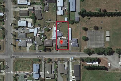 Photo of property in 6 Church Street, Winton, 9720