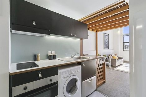 Photo of property in Urbane Apartments, 27/29 Webb Street, Mount Cook, Wellington, 6011