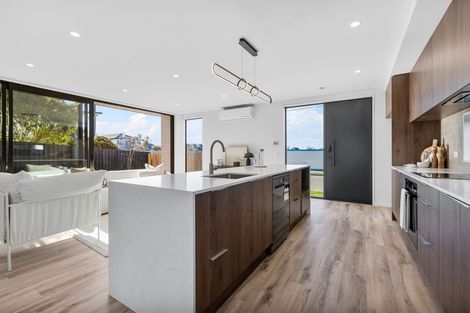 Photo of property in 49a Browns Road, St Albans, Christchurch, 8014