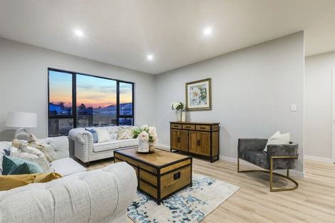 Photo of property in 22 Vinistra Road, Kumeu, 0810