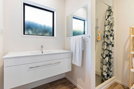 Photo of property in 204 Hilton Drive, Whangamata, 3620