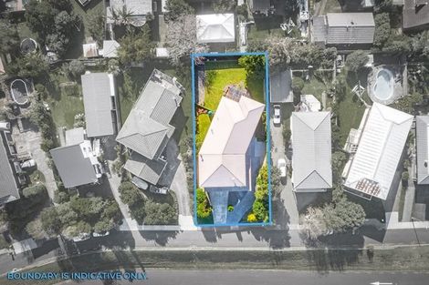 Photo of property in 17 Cyclarama Crescent, Massey, Auckland, 0614