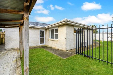 Photo of property in 3 Ferry Street, Foxton Beach, Foxton, 4815