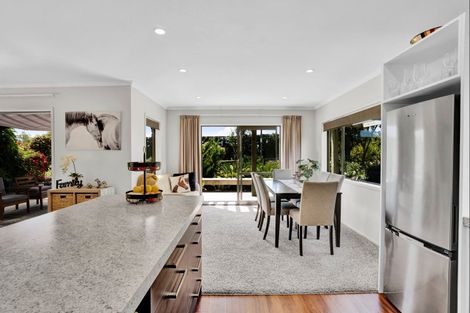 Photo of property in 88 Te Arei Road East, Lepperton, New Plymouth, 4373