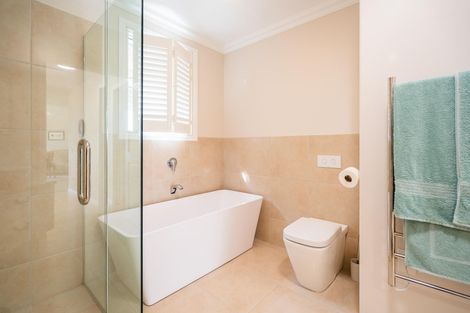 Photo of property in 35b Kotare Street, Waikanae, 5036