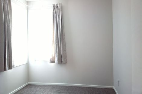 Photo of property in 1/43 Edgecombe Street, Newlands, Wellington, 6037