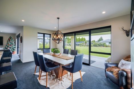 Photo of property in 14 Kakariki Way, Otatara, Invercargill, 9879