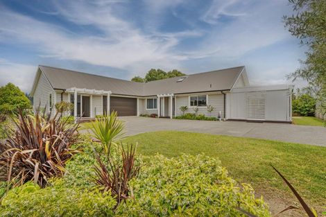 Photo of property in 5 Lady Jocelyn Place, Whitianga, 3510