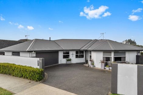 Photo of property in 46 Coleraine Drive, Rototuna, Hamilton, 3210