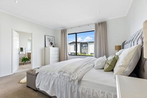 Photo of property in 33 Wallace Road, Hobsonville, Auckland, 0616
