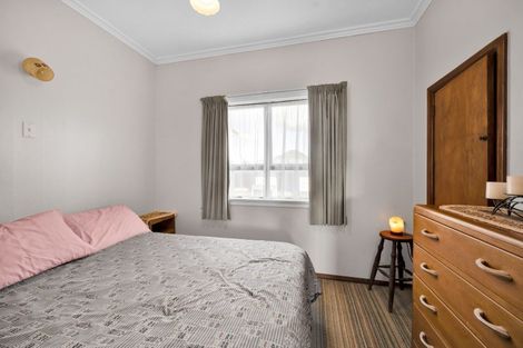 Photo of property in 158 Tasman Street, Opunake, 4616