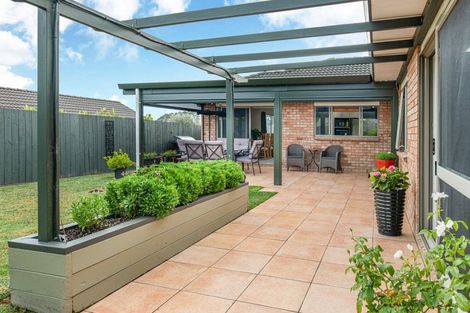 Photo of property in 56 Highfields Terrace, Henderson, Auckland, 0612