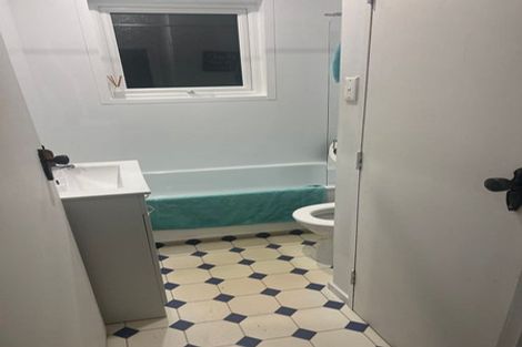 Photo of property in 3/49 Mandalay Terrace, Khandallah, Wellington, 6035