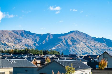 Photo of property in 7 Mount Nicholas Avenue, Wanaka, 9305