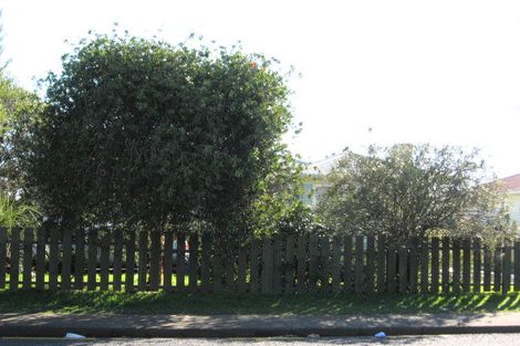 Photo of property in 2/16 Sheehan Avenue, Papakura, 2110