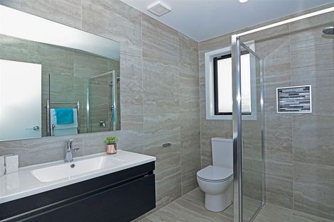 Photo of property in 3 Okohaka Avenue, Glenbrook, 2681
