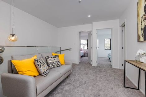 Photo of property in 7b Gladfield Lane, Te Atatu Peninsula, Auckland, 0610