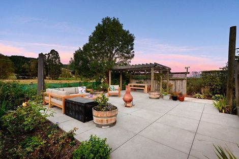 Photo of property in 74 Woodside Road, Woodside, Outram, 9073