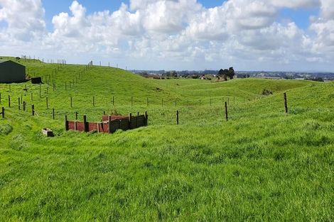 Photo of property in 247 Kaihau Road, Karioitahi, Waiuku, 2683