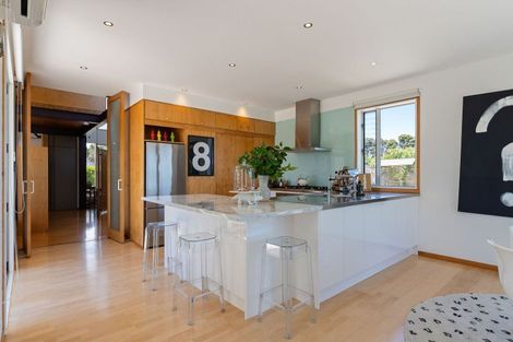 Photo of property in 6 Stormanstown Way, Seatoun, Wellington, 6022