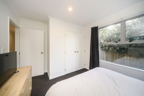 Photo of property in 56 Exeter Crescent, Takaro, Palmerston North, 4412