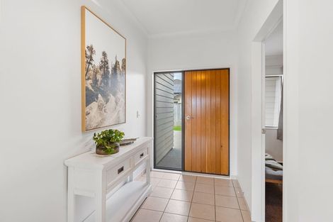 Photo of property in 26 Cottonwood Close, Paraparaumu Beach, Paraparaumu, 5032