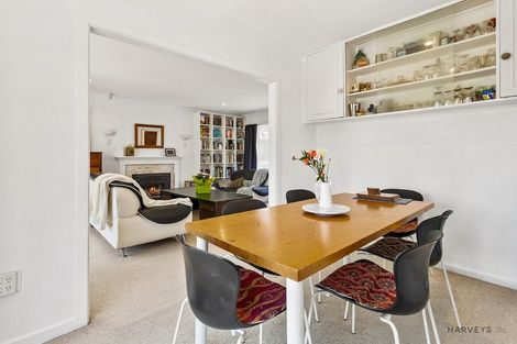 Photo of property in 48 Fairmount Road, Titirangi, Auckland, 0604