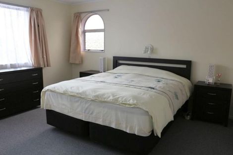 Photo of property in 6 The Sounding, Whitby, Porirua, 5024