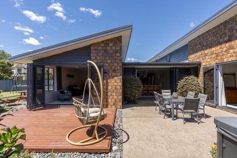 Photo of property in 1 San Clemento Way, Rototuna, Hamilton, 3210