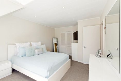 Photo of property in 44 Akaroa Drive, Maupuia, Wellington, 6022