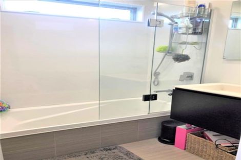 Photo of property in 16 Seattle Grove, Totara Park, Upper Hutt, 5018