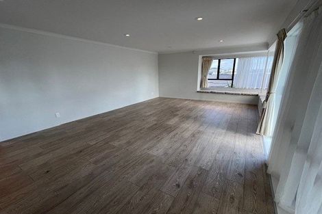 Photo of property in 2/170 Bucklands Beach Road, Bucklands Beach, Auckland, 2012