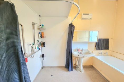 Photo of property in 19 Avon Street, South Hill, Oamaru, 9400