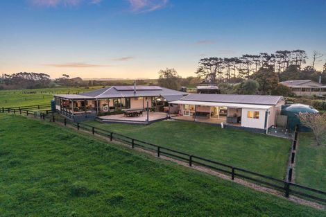 Photo of property in 96 Westhead Road, Pollok, Waiuku, 2683