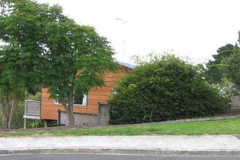 Photo of property in 57h Fordham Street, Beach Haven, Auckland, 0626