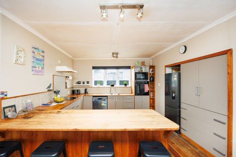 Photo of property in 80 Willoughby Street, Halcombe, Feilding, 4779