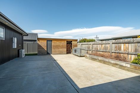 Photo of property in 1 Turnbull Crescent, Wanaka, 9305