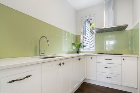 Photo of property in 18a Sunrise Avenue, Mairangi Bay, Auckland, 0630