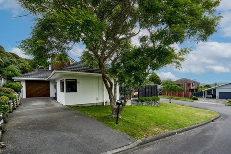 Photo of property in 2 Pilot Lane, Whitby, Porirua, 5024