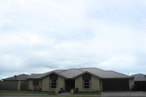 Photo of property in 14 Sedgemoor Close, Burwood, Christchurch, 8083