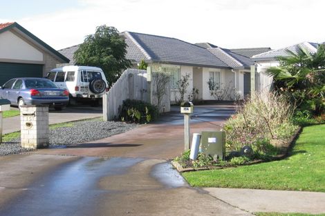 Photo of property in 15 Magee Place, East Tamaki Heights, Auckland, 2016