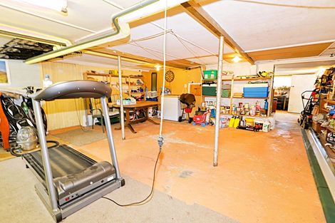 Photo of property in 11 Craig Street, Stratford, 4332