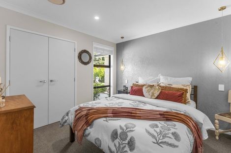Photo of property in 12 Lakeside Terrace, Omokoroa, 3114