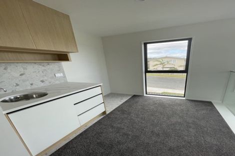 Photo of property in 11d Trinidad Road, Sunnynook, Auckland, 0620