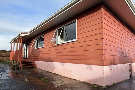 Photo of property in 7 Helleur Road, Massey, Auckland, 0614